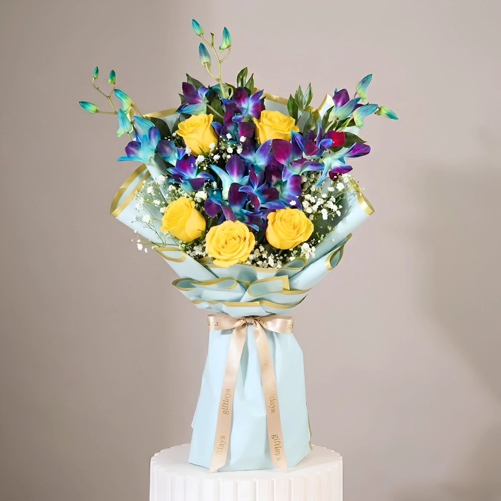Romantic Rose And Orchid Bouquet in UAE