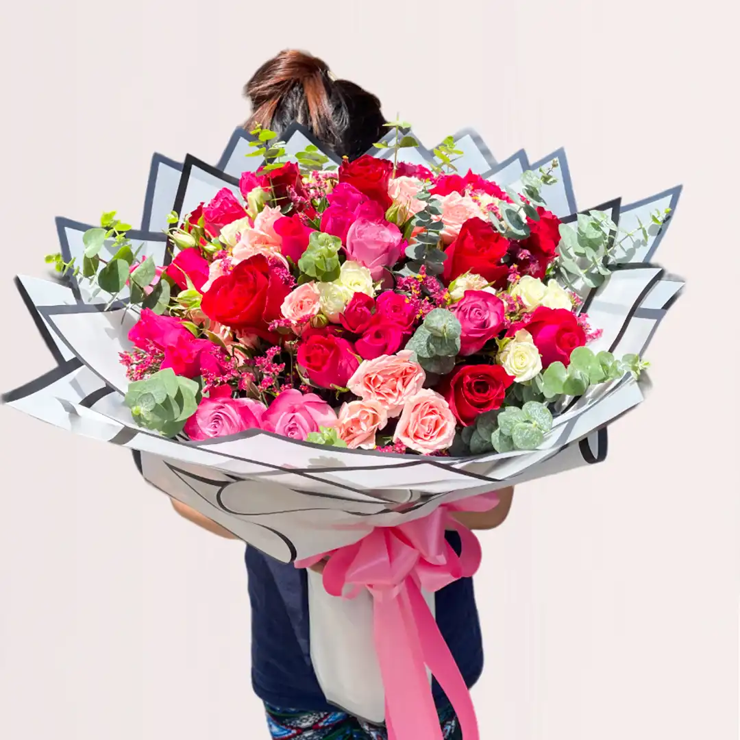 Pink Roses Bouquet for Gifting