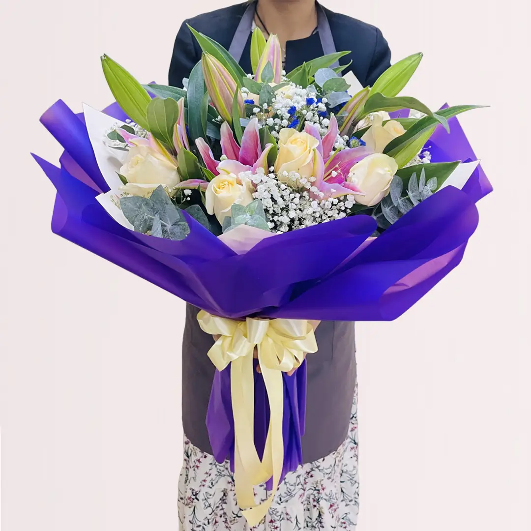 Royal Lily & Ivory Rose Bouquet