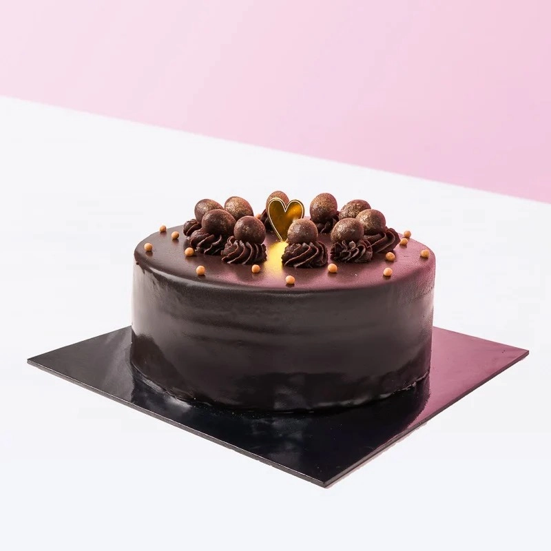Smooth Chocolate Truffle Cake