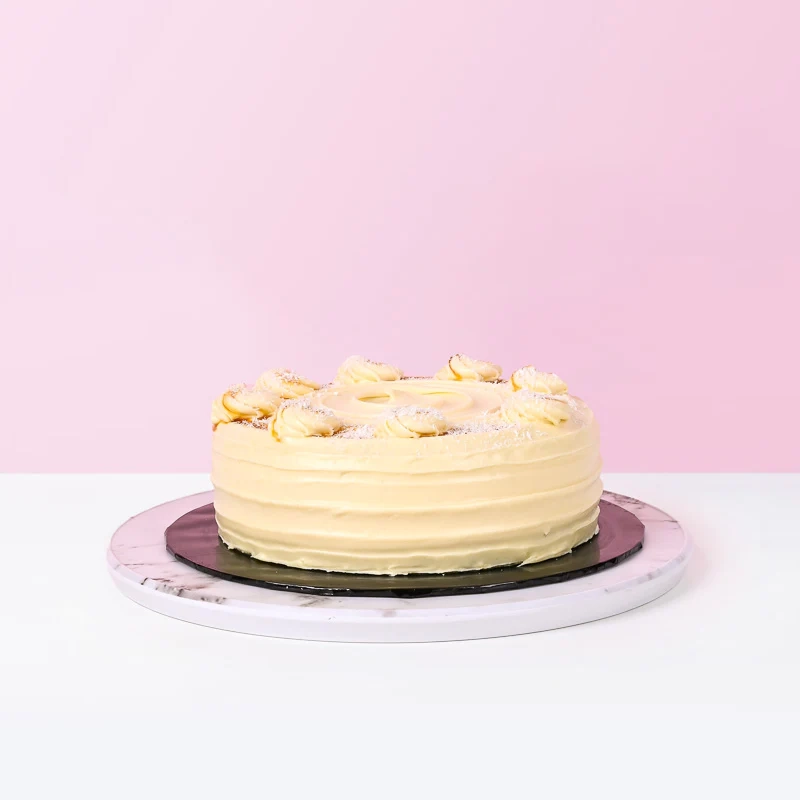 Simple Vanilla Cake 