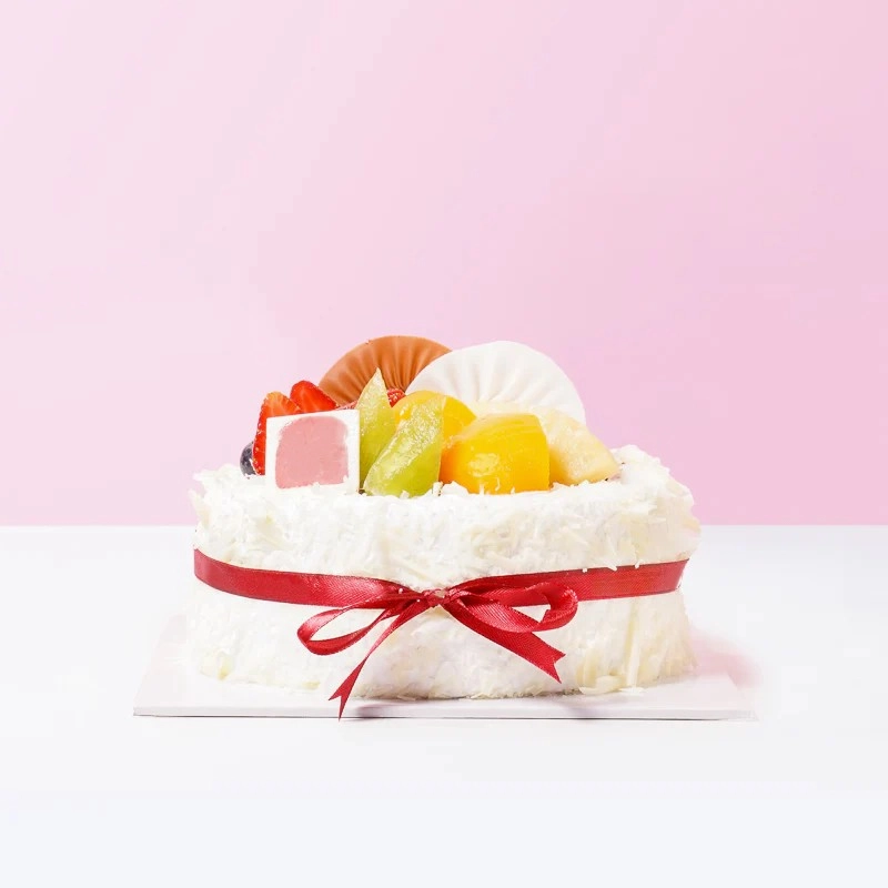 Simple White Forest Fruit Cake